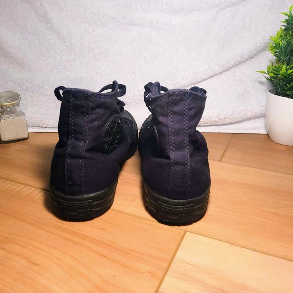 Converse - black high top lace up classic, size 7/9 (mens/womens) - Picture 2 of 4